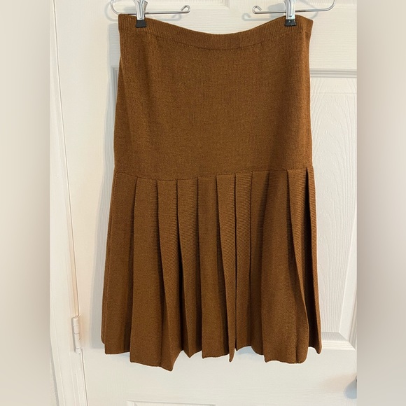 Toula sweater skirt with pleats size 10 - Picture 2 of 5